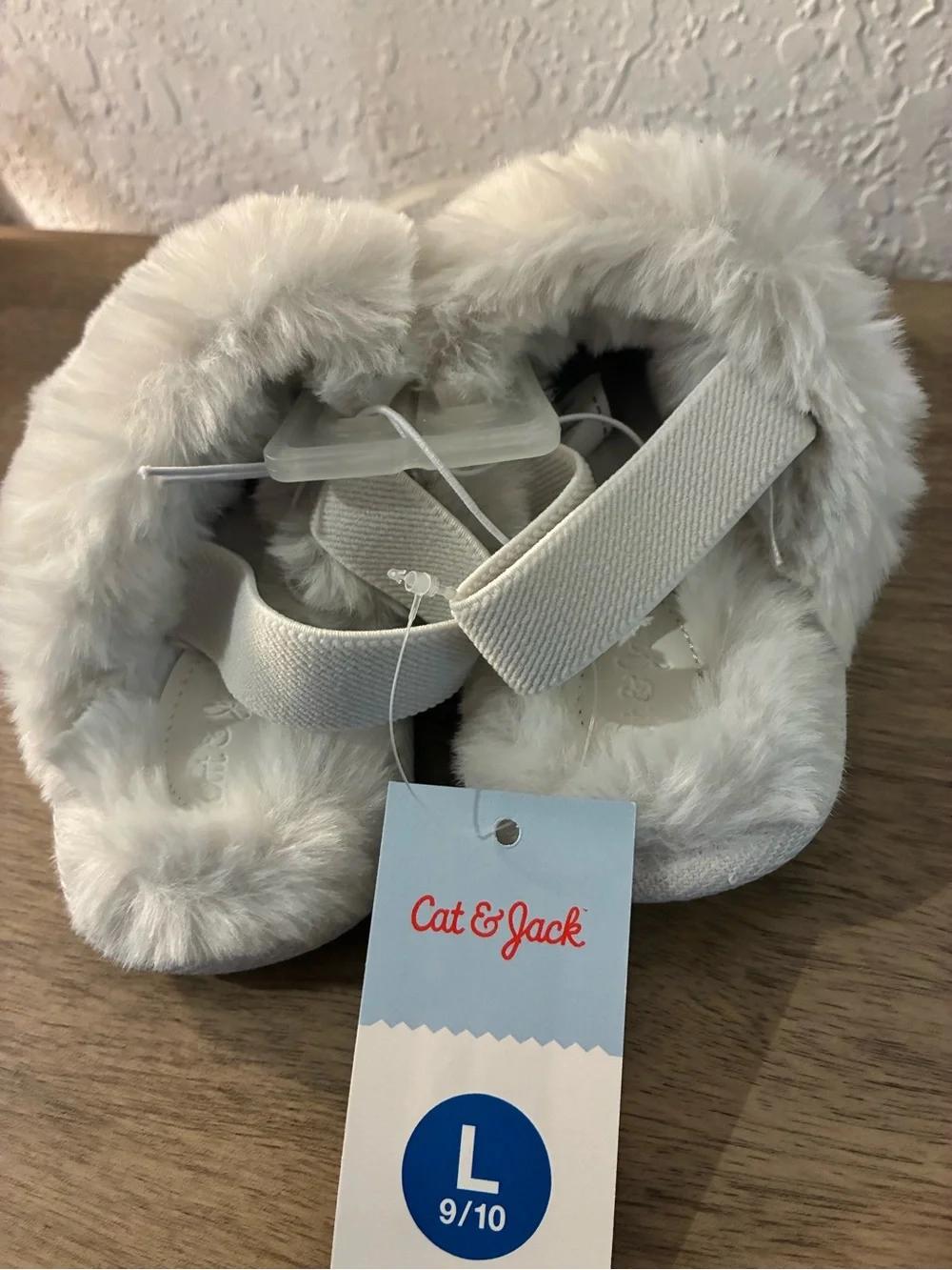 Cat & Jack Girls Faux Fur Slippers Size 9/10 White Silver Slingback NWT